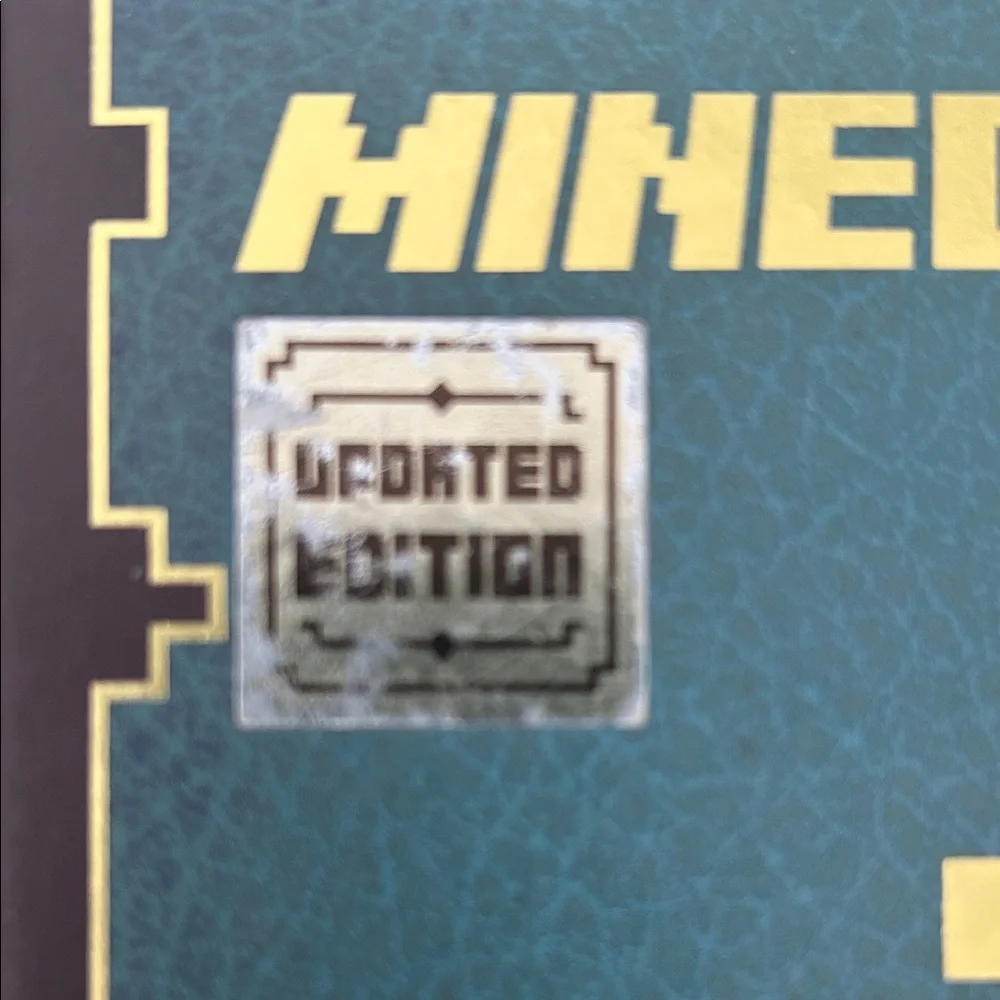 Minecraft Essential and Construction Handbooks - Green and Brown